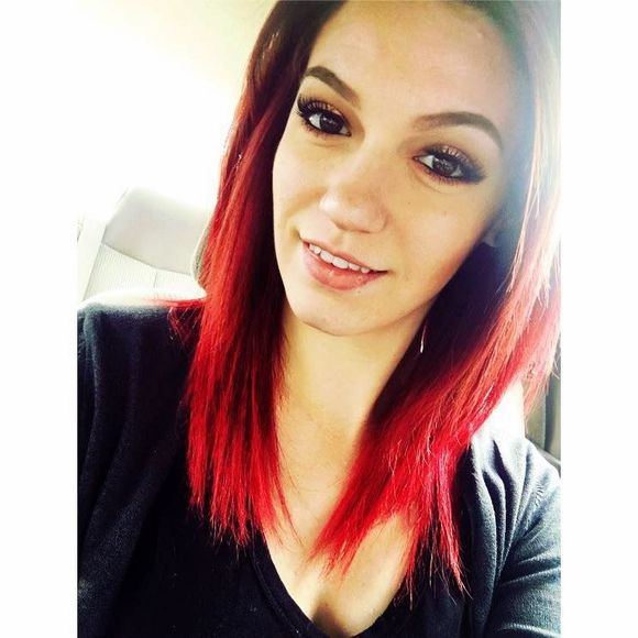 Meet your Posher, Alyson - Picture 1 of 1